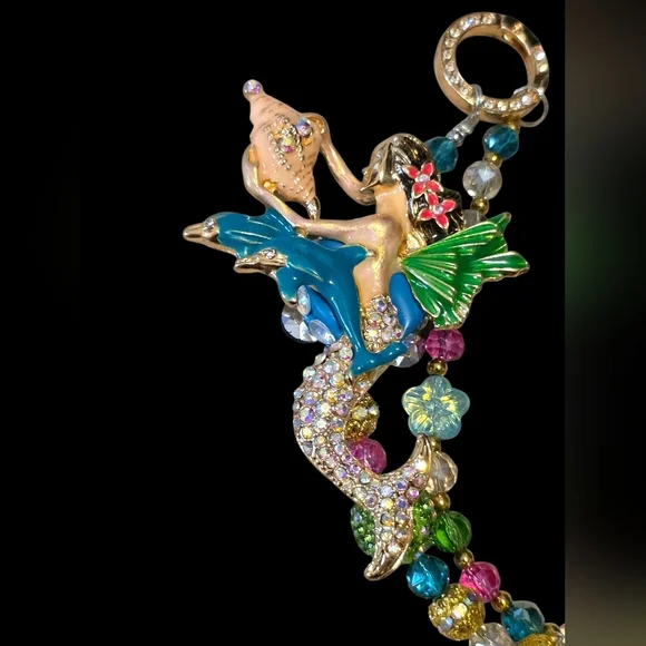 Mermaid Beaded Bag Charm With Multicolor Beads - Picture 3 of 3